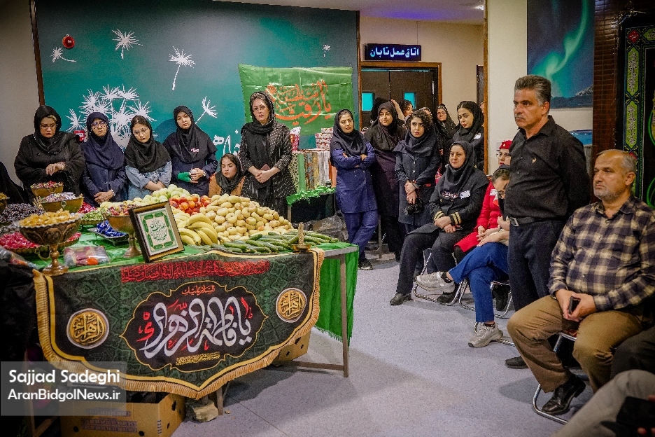 گزارش تصویری از اولین همایش تبجیل از پیرغلامان وخادمان حضرت رقیه(س)شهرستان کاشان وآران وبیدگل پارت2
